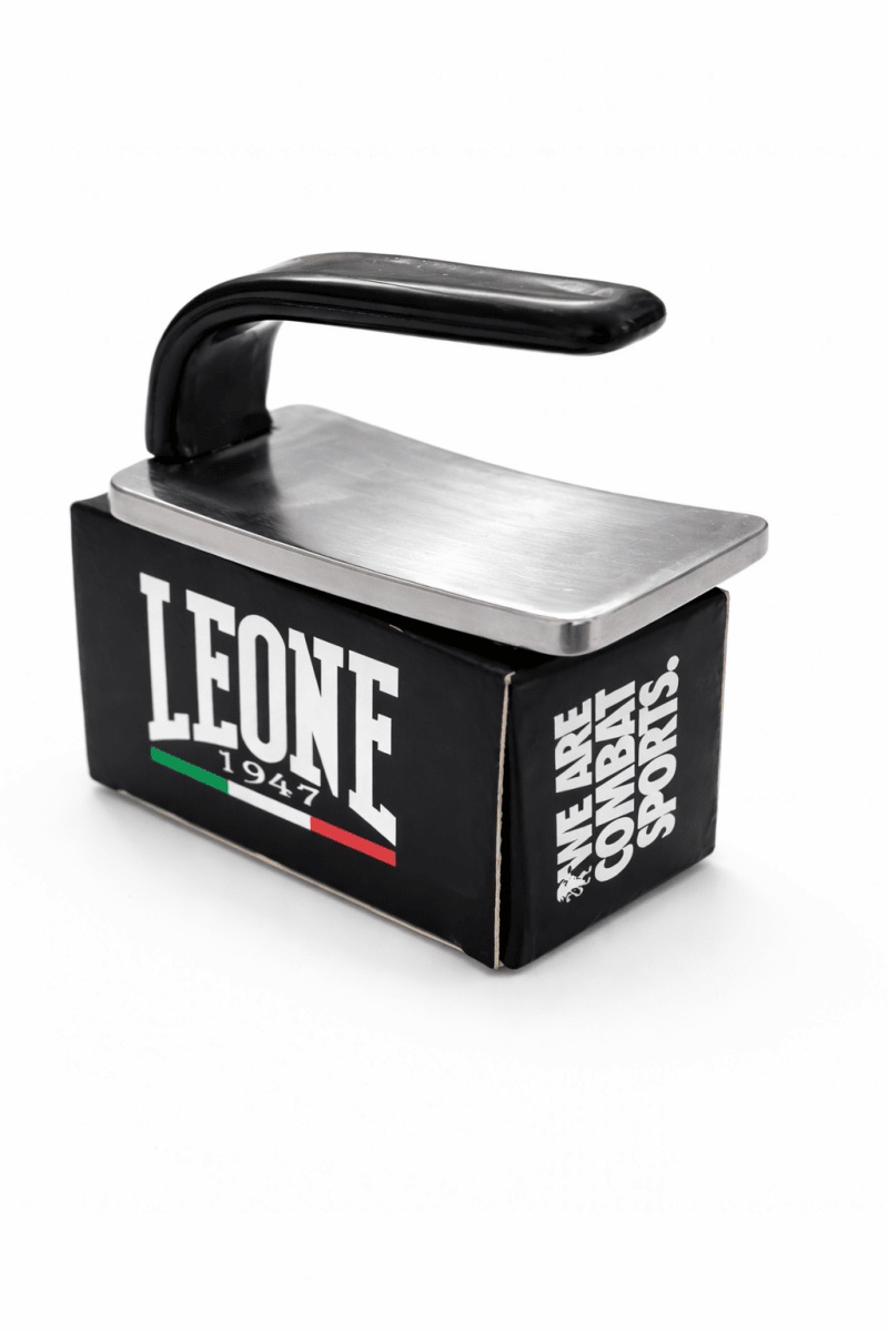 Fer de soins Leon - Soigneurs - Compétitions - Coach - Boxing - FIGHTWATCH