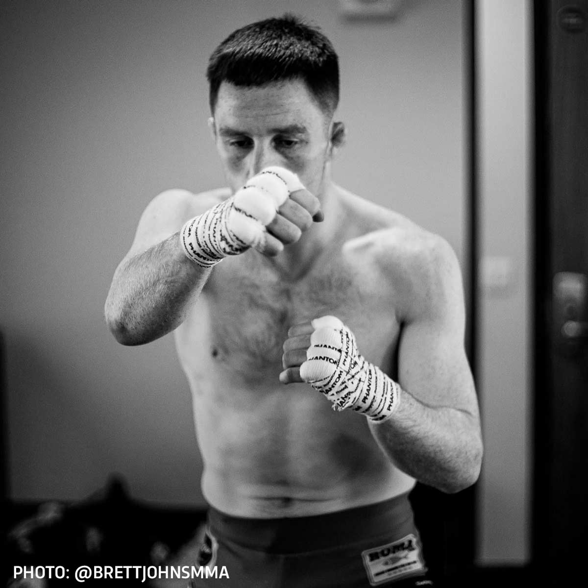 Sport Tape/rouleaux 2,5cmX13,7M - Phantom Athletics - Équipements JJB - Boxing Gloves - Cutmen - Entraînement jiujitsu Brésilien - Travail au sol - FIGHTWATCH
